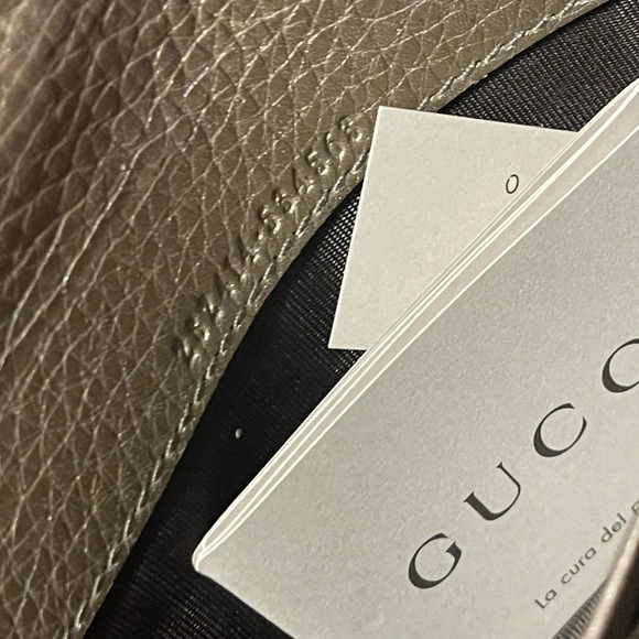 GUCCI GG Soho Leather Biford Long Crossbody - Picture 4 of 16